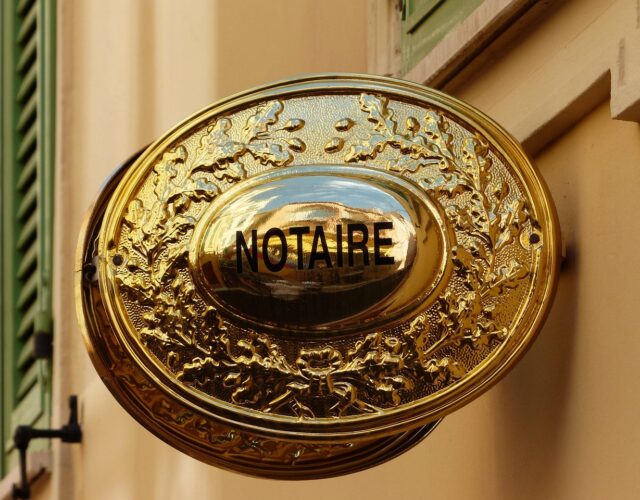 Quels critères considérer pour choisir un notaire à Caen ?